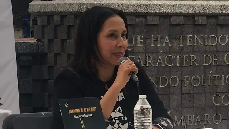 La escritora Macaria España, tuvo una presencia relevante tanto en actividades formativas como editoriales.